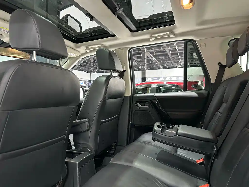 Land Rover Freelander 2 2014 — фото 14