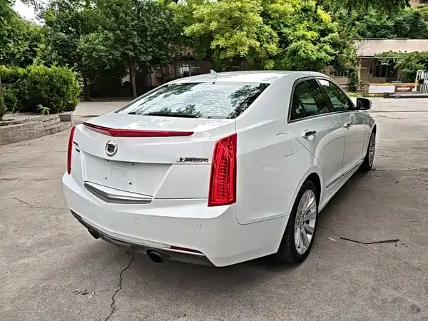Cadillac ATS-L 2015