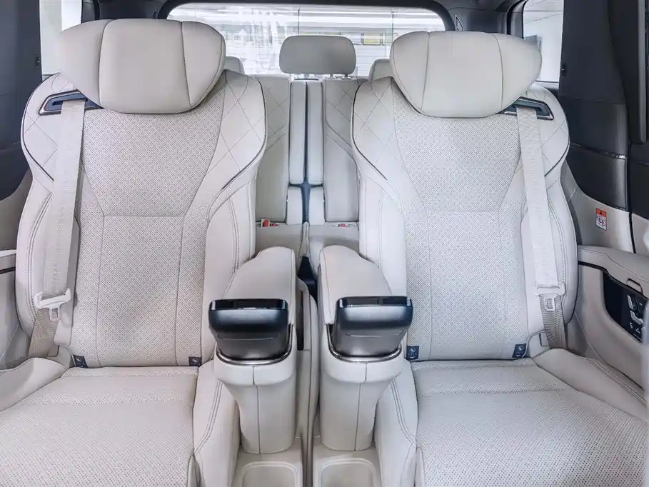 Toyota Vellfire 2024 — фото 15