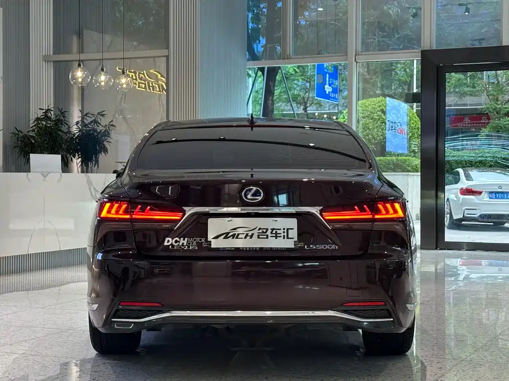 Lexus LS 2021 — фото 14