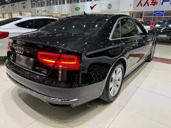 Audi A8 2013