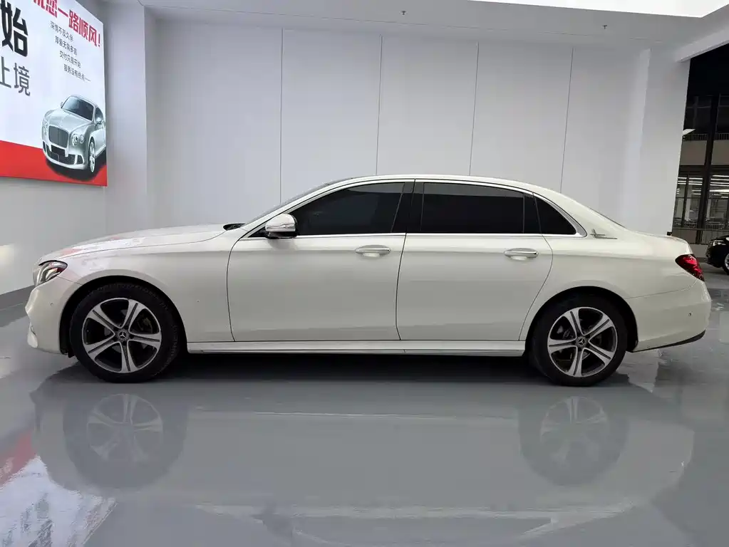 Mercedes-Benz E-Class 2017 — фото 10