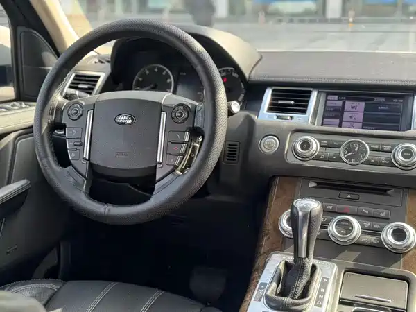 Land Rover Range Rover Sport 2012