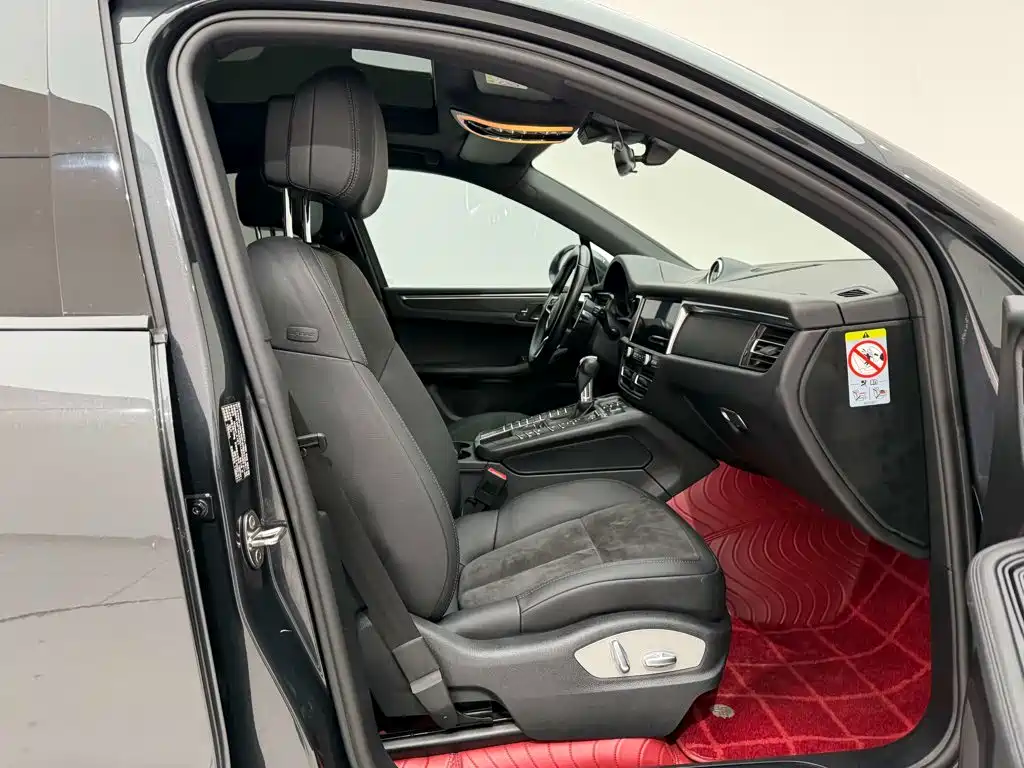 Porsche Macan 2021 — фото 18