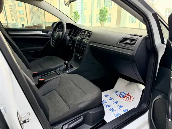 Volkswagen Golf 2016