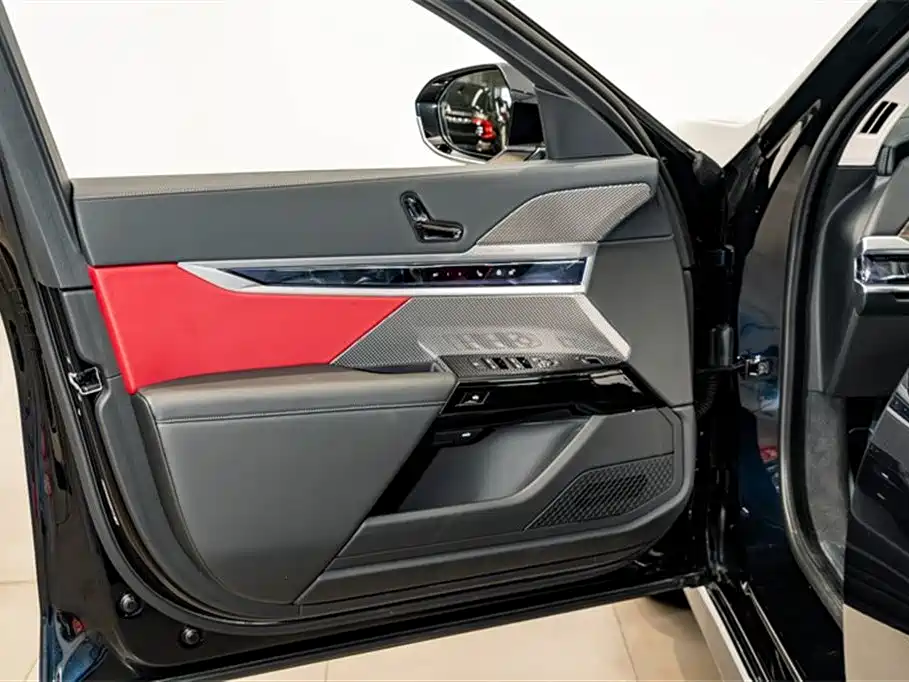 BMW 7 Series 2025 — фото 19