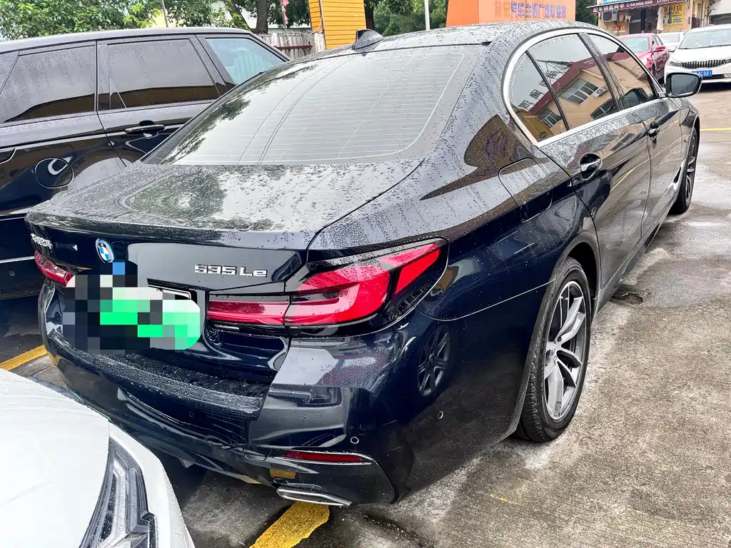 BMW 5 Series New Energy 2023 — фото 14