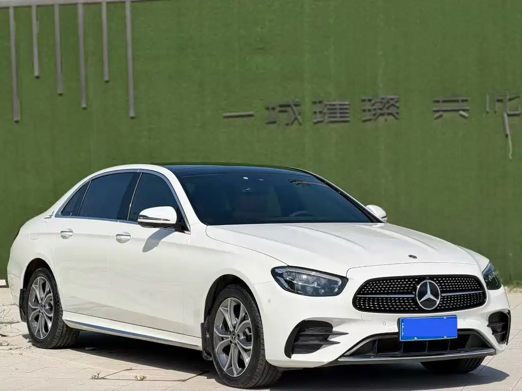 Mercedes-Benz E-Class 2023