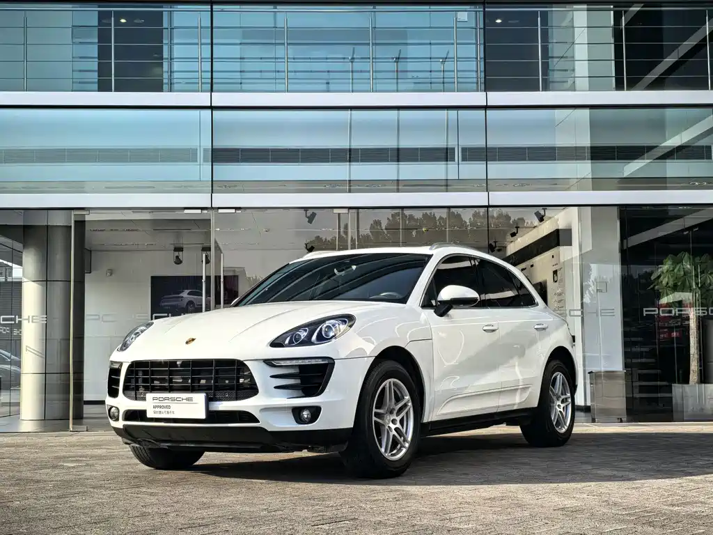 Porsche Macan 2016 — фото 1