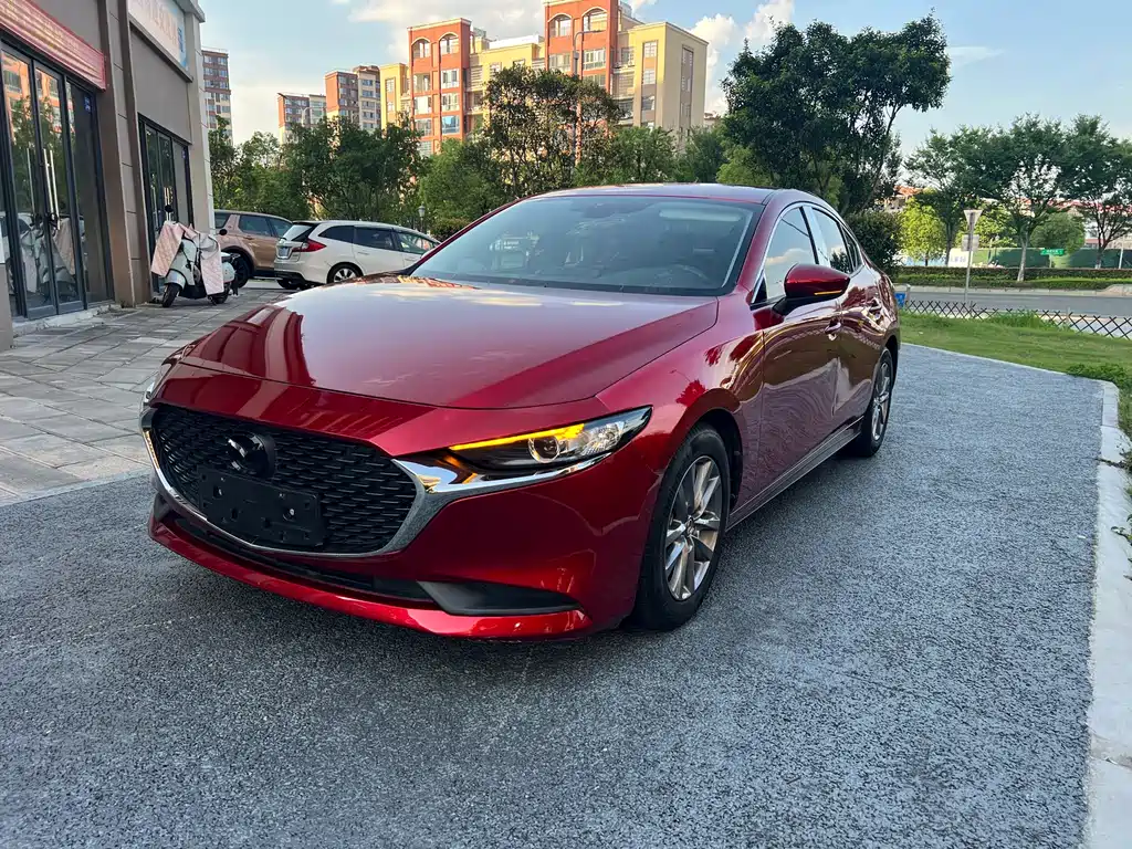 Mazda 3 Axela 2019 — фото 1