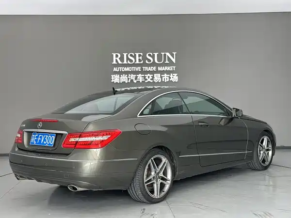 Mercedes-Benz E-Class 2011