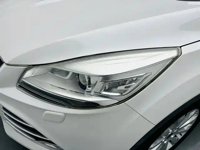 Ford Kuga 2015 — фото 17