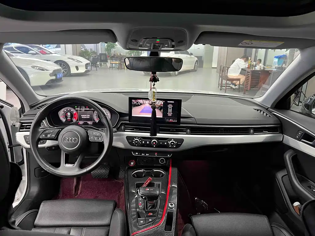Audi A4L 2020