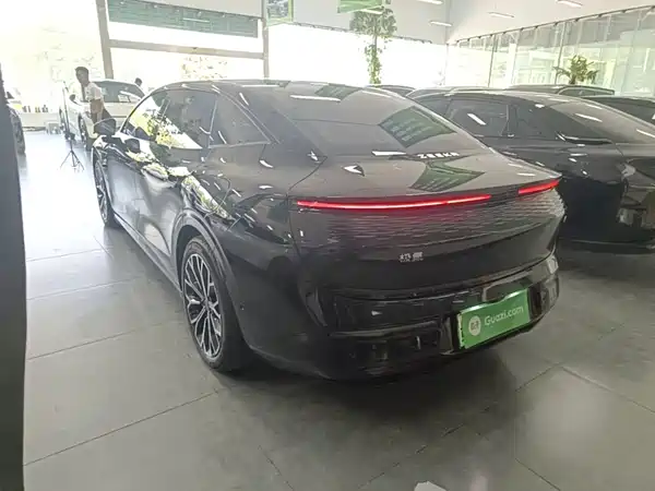 Zeekr 007 2024