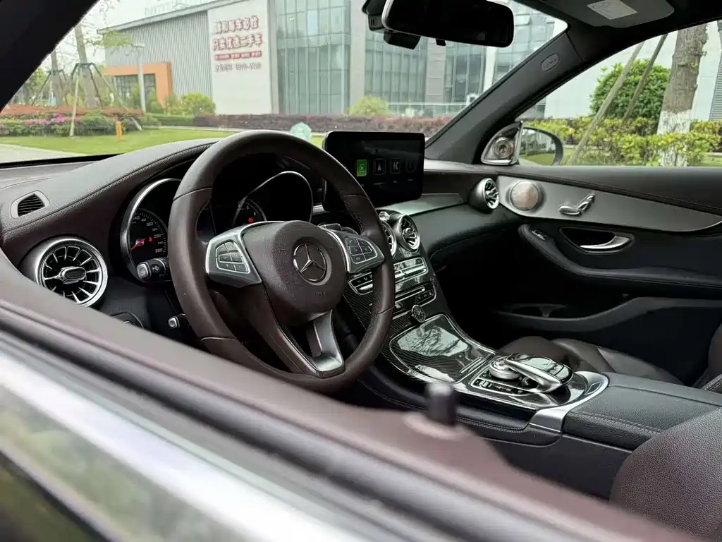 Mercedes-Benz GLC 2016