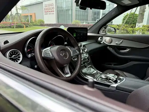 Mercedes-Benz GLC 2016