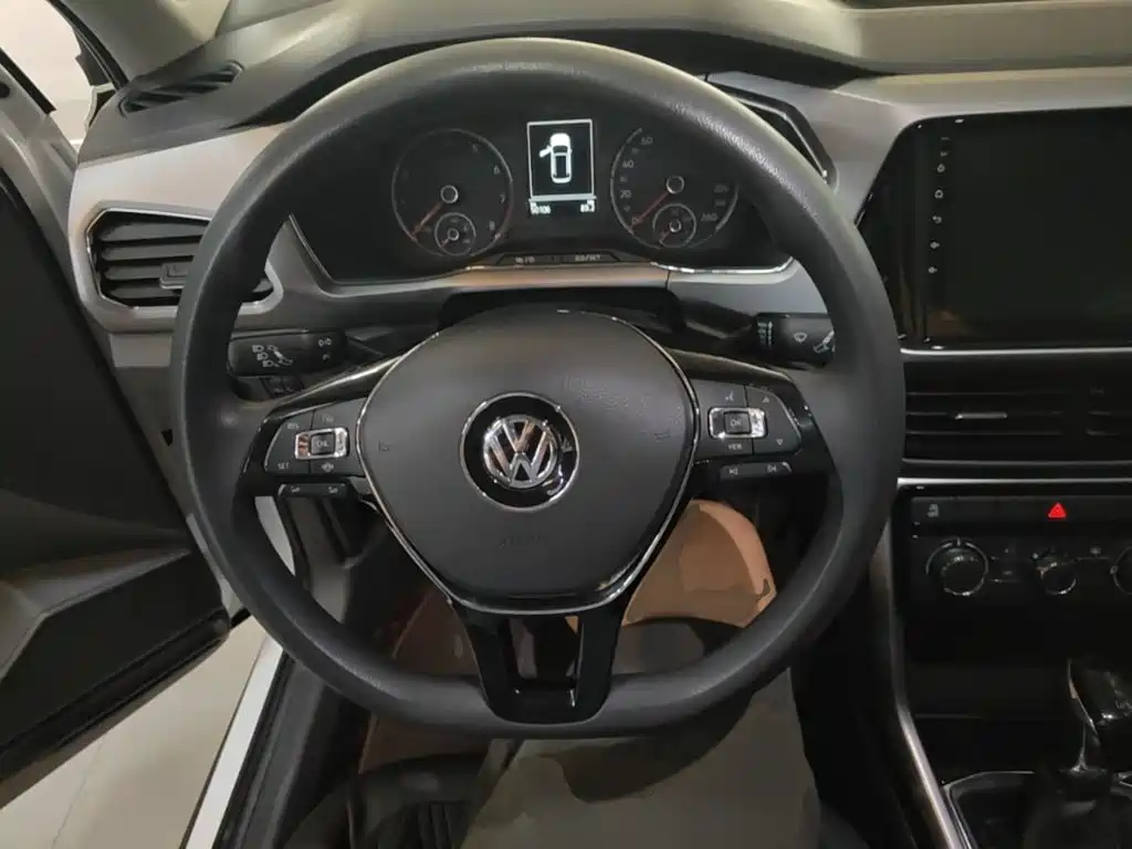 Volkswagen T-Cross 2019 — фото 11