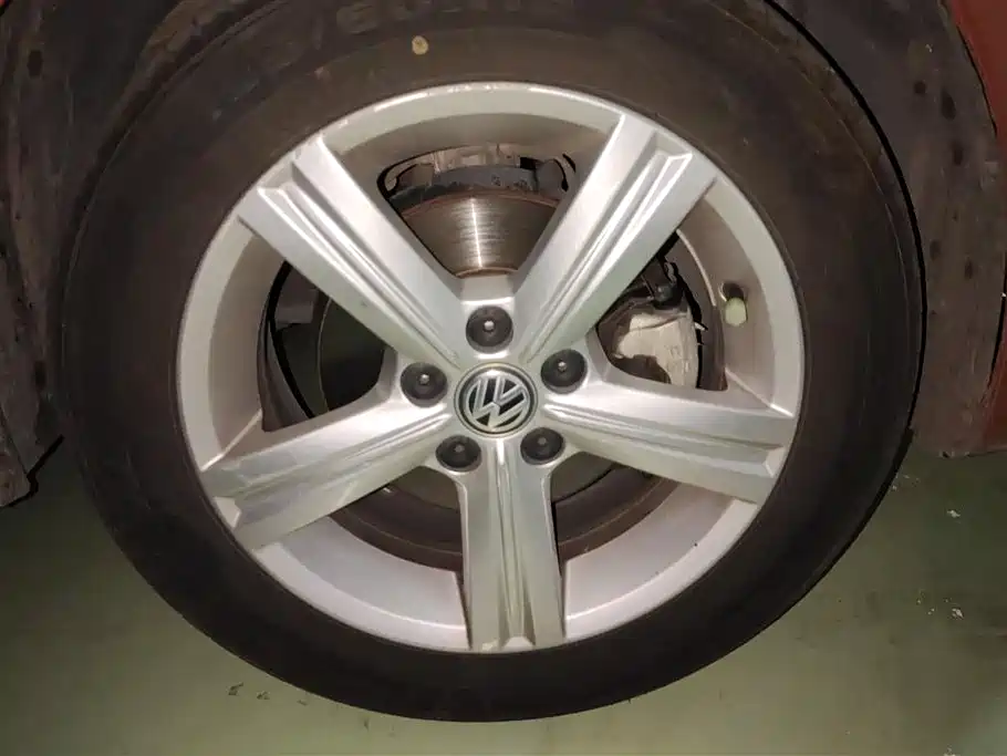 Volkswagen Santana 2015