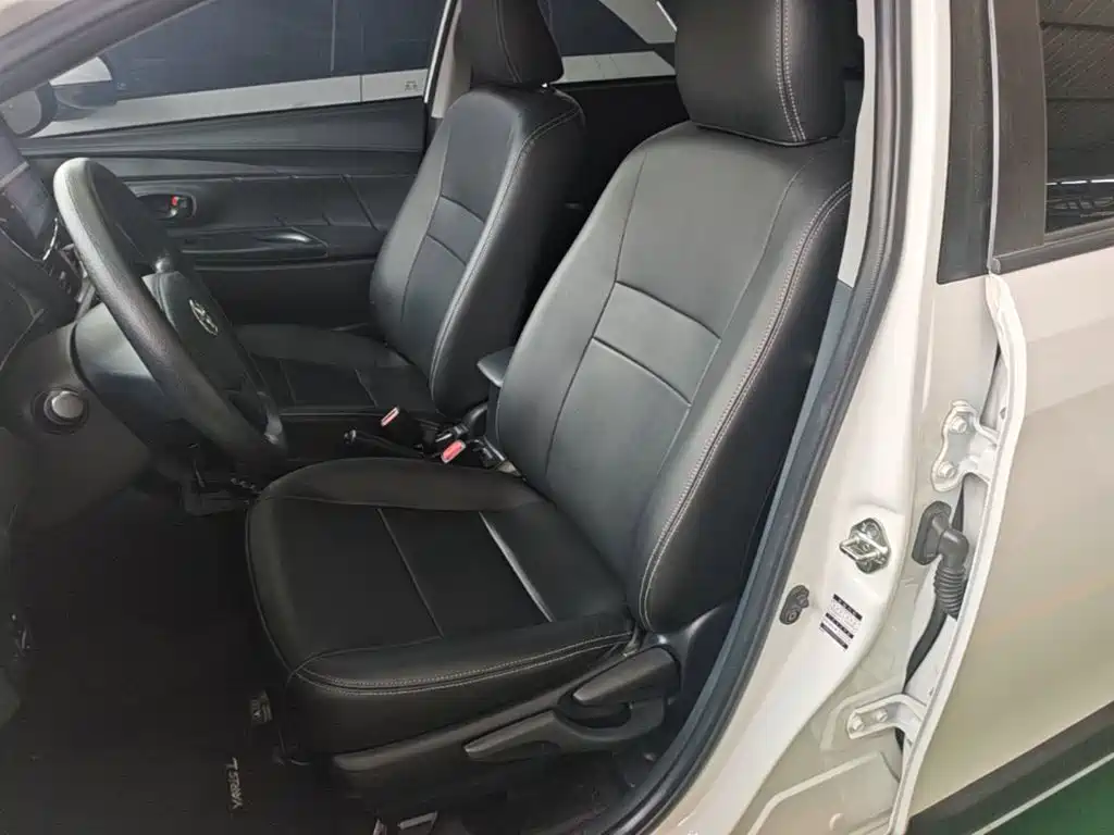 Toyota Yaris L 2021 — фото 15