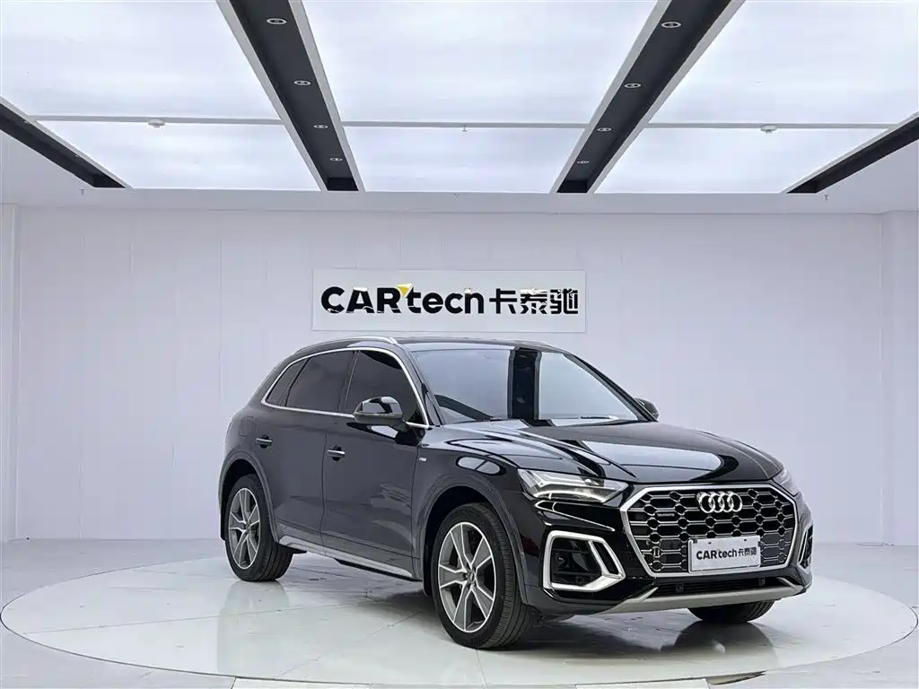 Audi Q5L 2021 — фото 2
