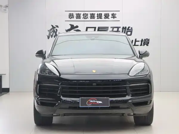 Porsche Cayenne 2021