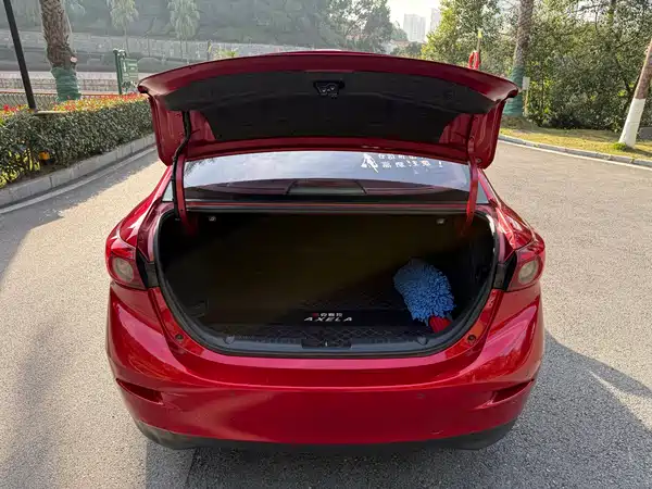 Mazda 3 Axela 2019