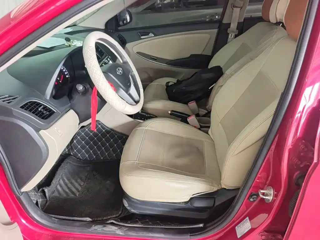 Hyundai Accent 2016 — фото 15