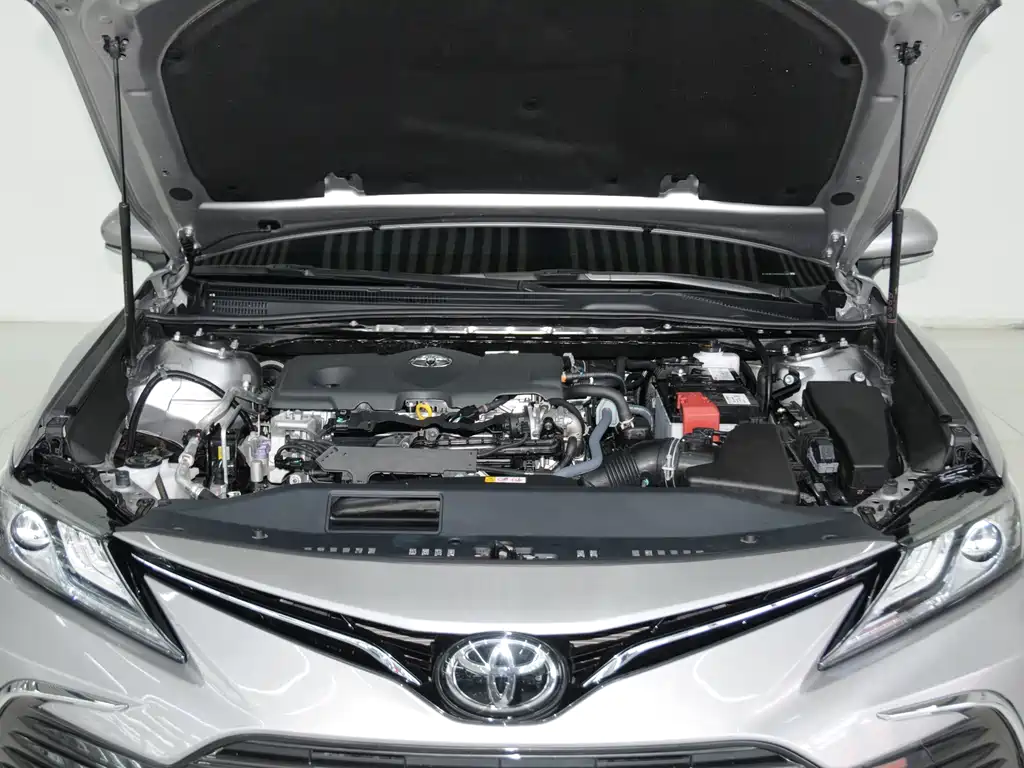 Toyota Camry 2024 — фото 6