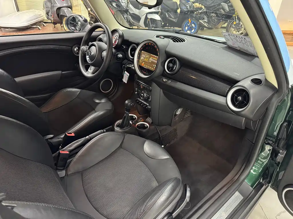 MINI Clubman 2014 — фото 19