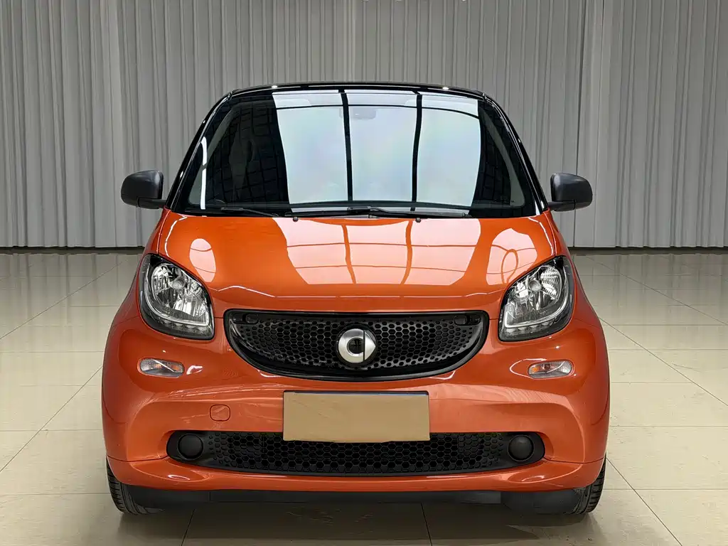 smart Fortwo 2017 — фото 1