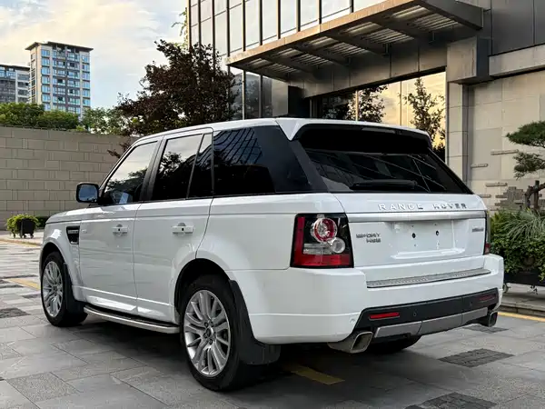 Land Rover Range Rover Sport 2013