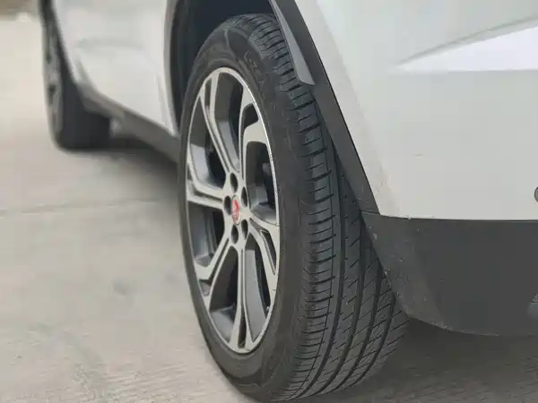 Jaguar E-PACE 2018