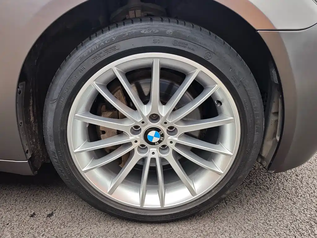 BMW 7 Series 2015 — фото 19