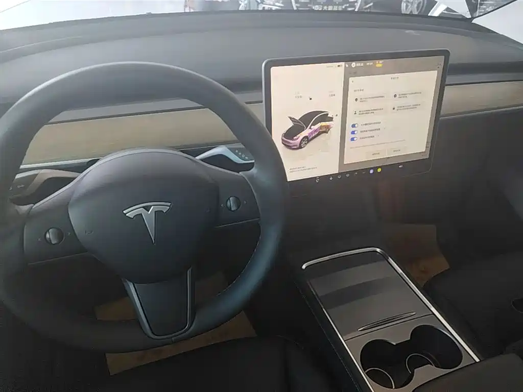 Tesla Model Y 2022 — фото 14