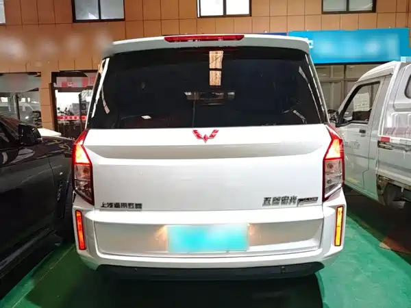 Wuling Hongguang PLUS 2020