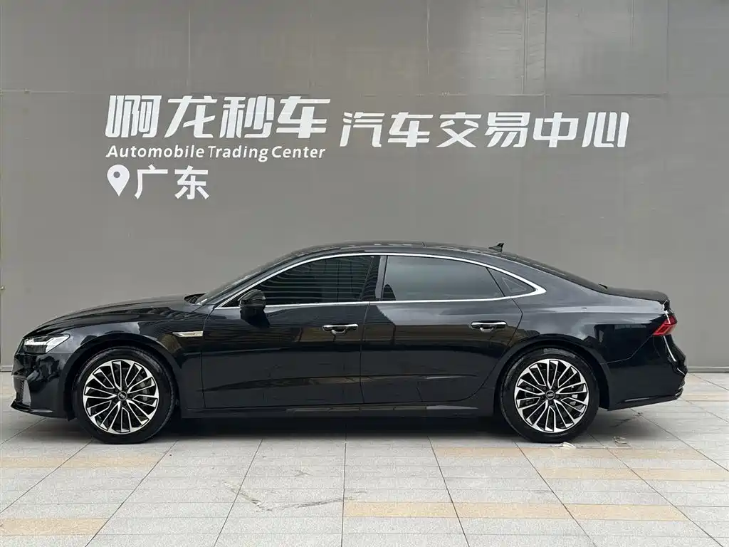 Audi A7L 2025 — фото 3