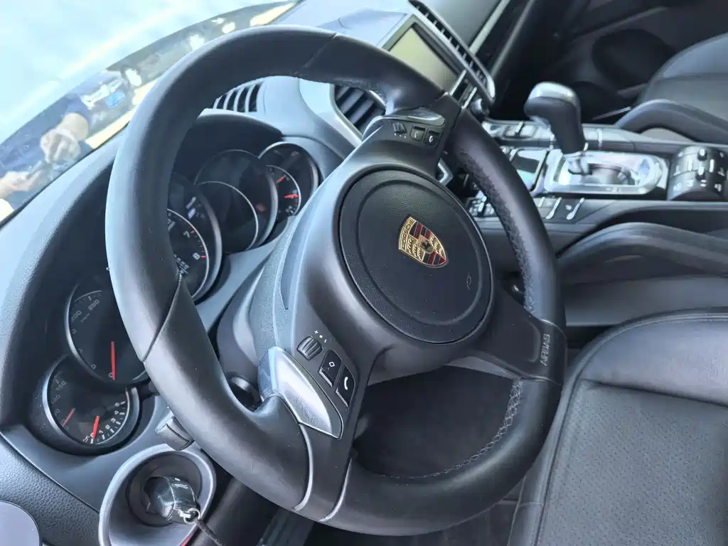 Porsche Cayenne 2013 — фото 13