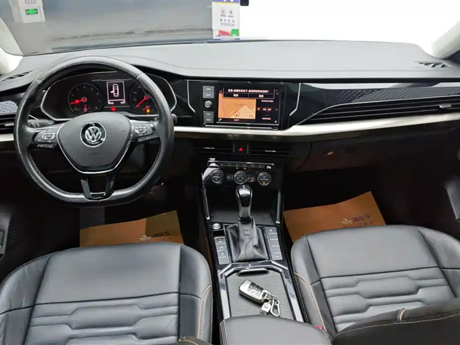 Volkswagen Passat 2019 — фото 12