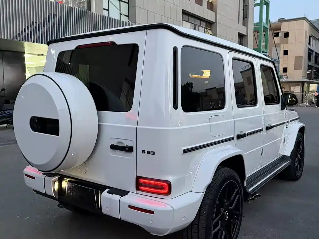 Mercedes-Benz G-Class 2023 — фото 10
