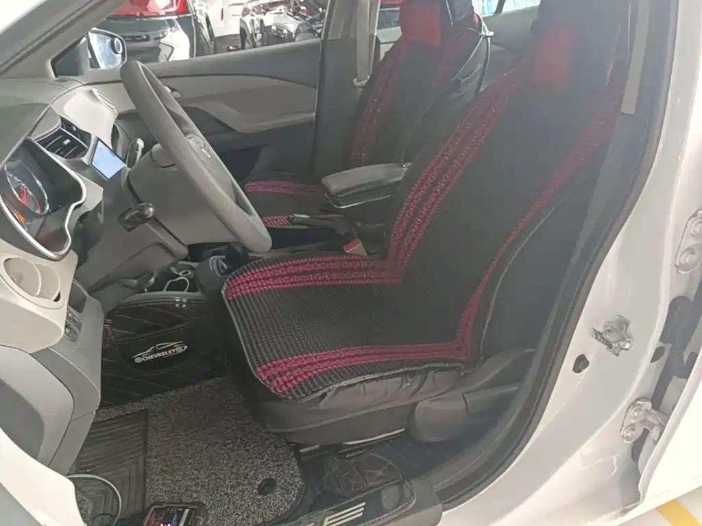 Chevrolet Sail 2015 — фото 15