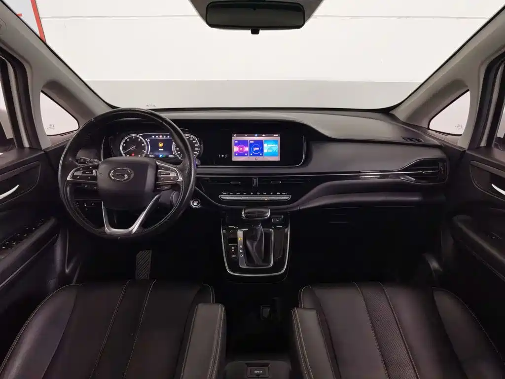 GAC Trumpchi M6 2020 — фото 5