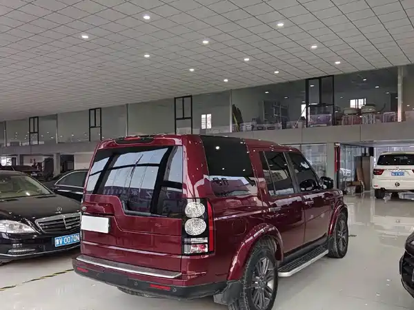 Land Rover Discovery 2015