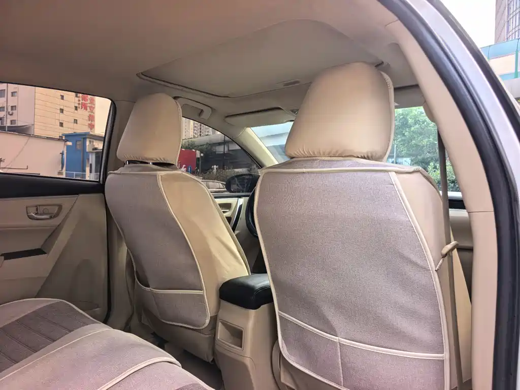 Toyota Corolla 2015 — фото 10