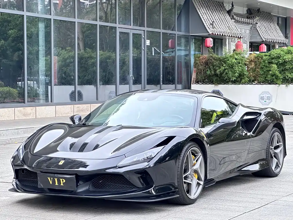 Ferrari F8 2021 — фото 1