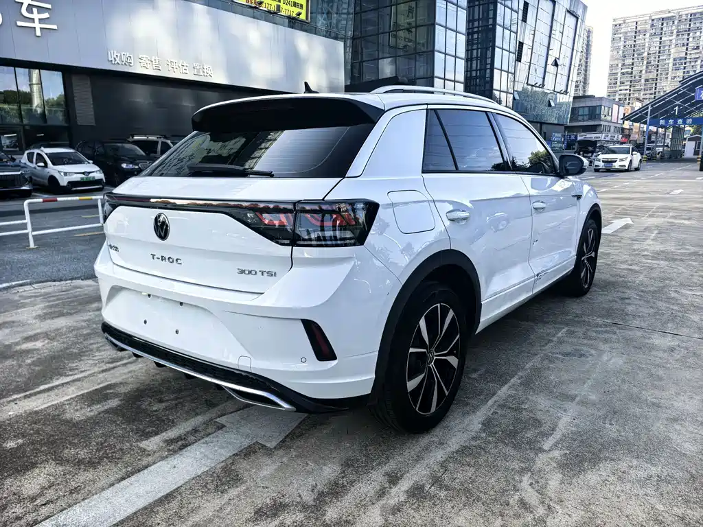 Volkswagen T-Roc 2023