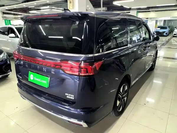 JAC Ruifeng RF8 PHEV 2024