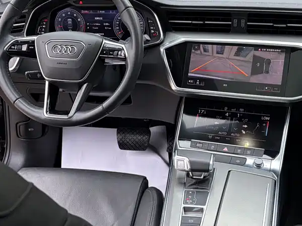Audi A6L 2020