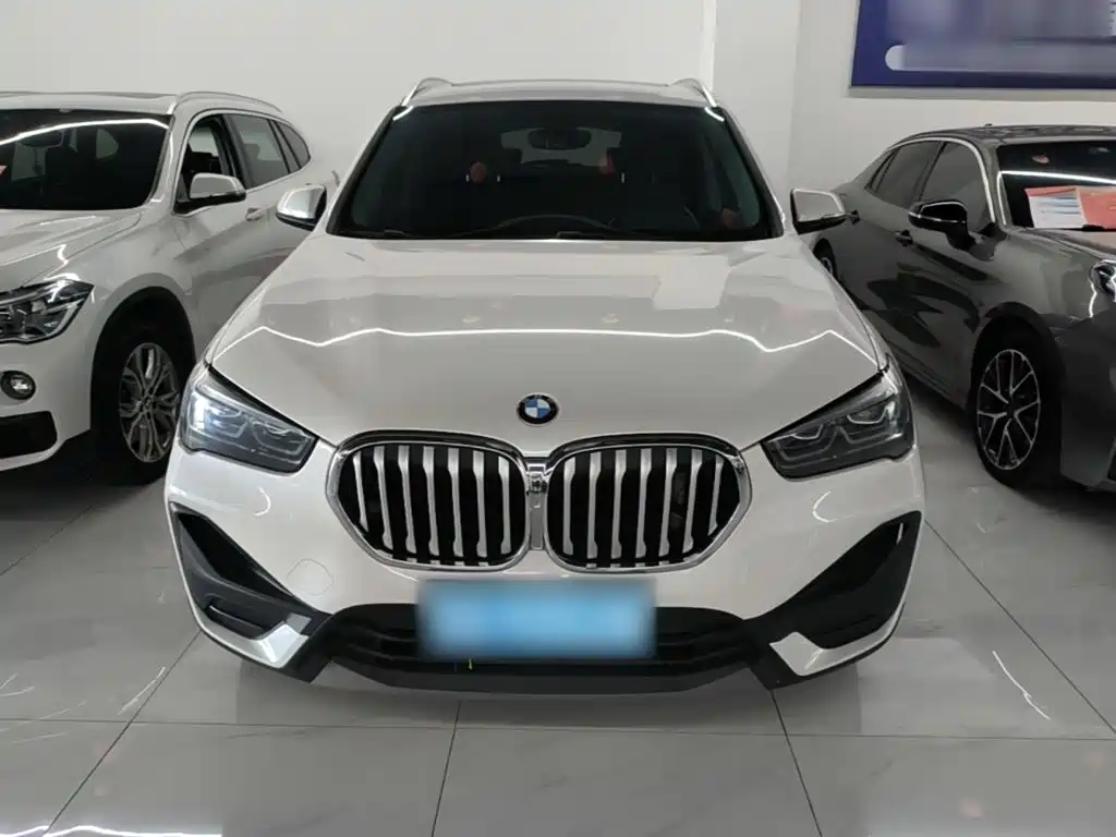 BMW X1 2021 — фото 3