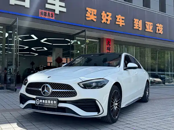 Mercedes-Benz C-Class 2024