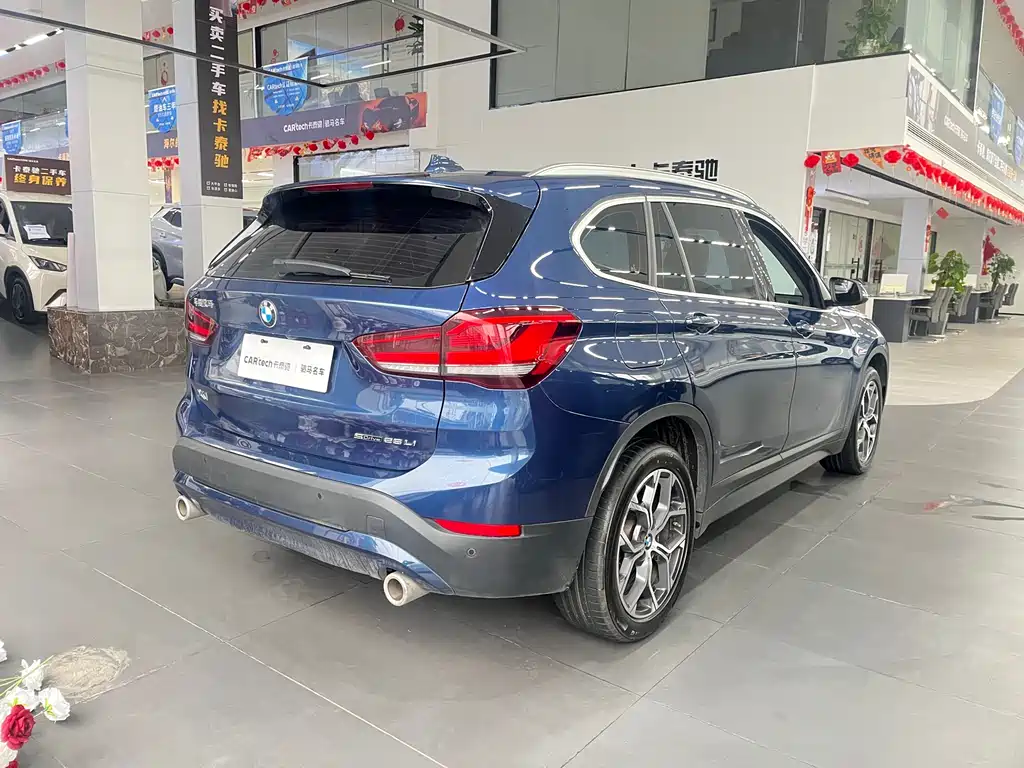 BMW X1 2022 — фото 4